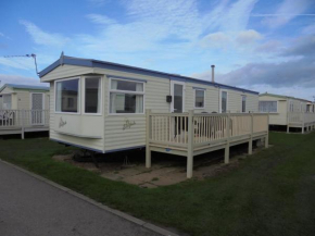 8 Berth on Coastfields (Everglade)